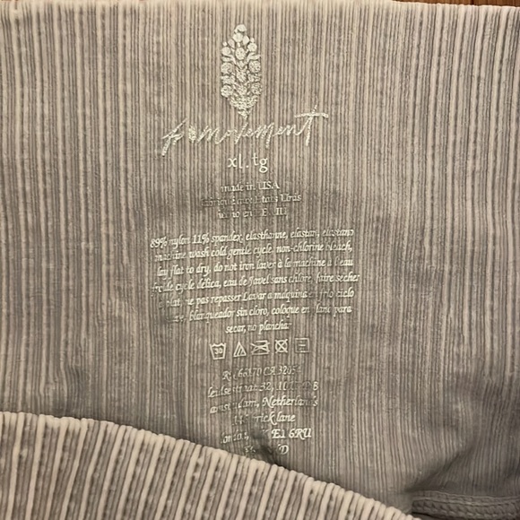 NEW! Free People Good Karma Running Shorts Ice Grey XL $48 - Picture 4 of 4